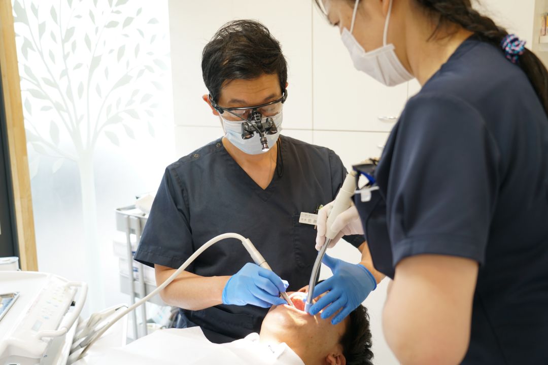 さとう歯科口腔外科クリニック治療の様子